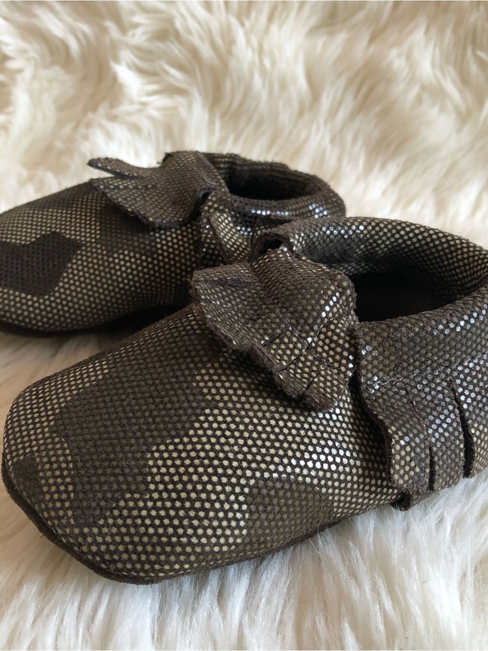 Baby/Toddler Metallic Black Bow Moccasins